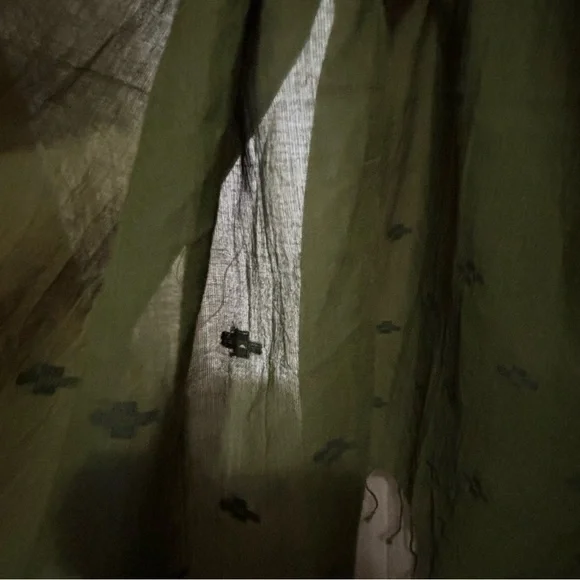 Eileen Fisher Organic Cotton Jamdani Olive Scarf with Black Chevron Pattern NWT - Picture 9 of 10